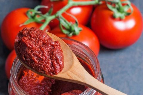 Domates Salçasının Tarihi: Sofralarımıza Nasıl Geldi?